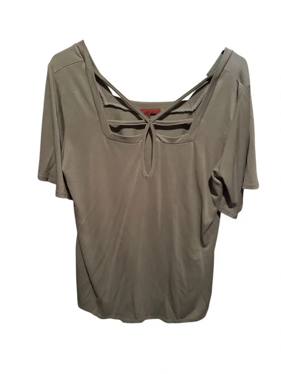 BKE Short Sleeve Top Women’s M NWOT Casual Boutique Style- Gray - Picture 2 of 5